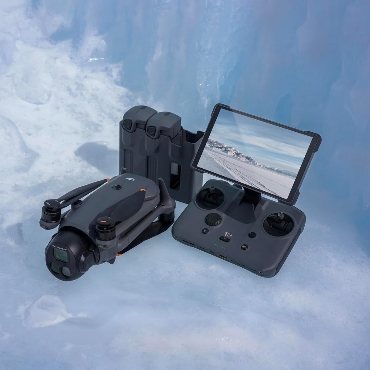 Pack para Creadores DJI Mavic 4 Pro 512 GB con DJI RC Pro 2, 4K dron tricámara insignia con cámara Hasselblad de 100 MP y sensor CMOS 4/3, 51 min de tiempo de vuelo, tres baterías, centro de carga